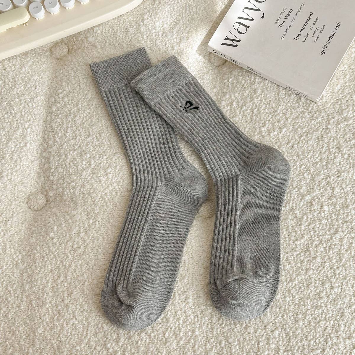 Bow Socks- Light Gray