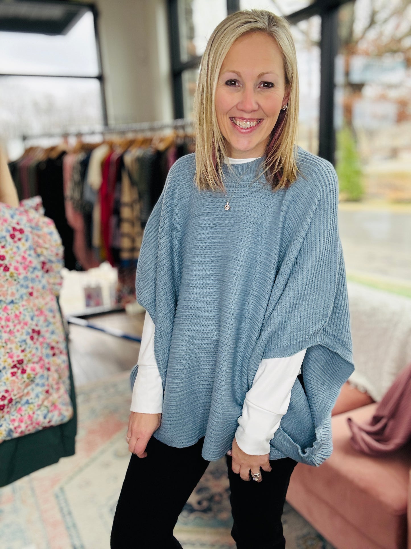 The Larson Pullover- Blue