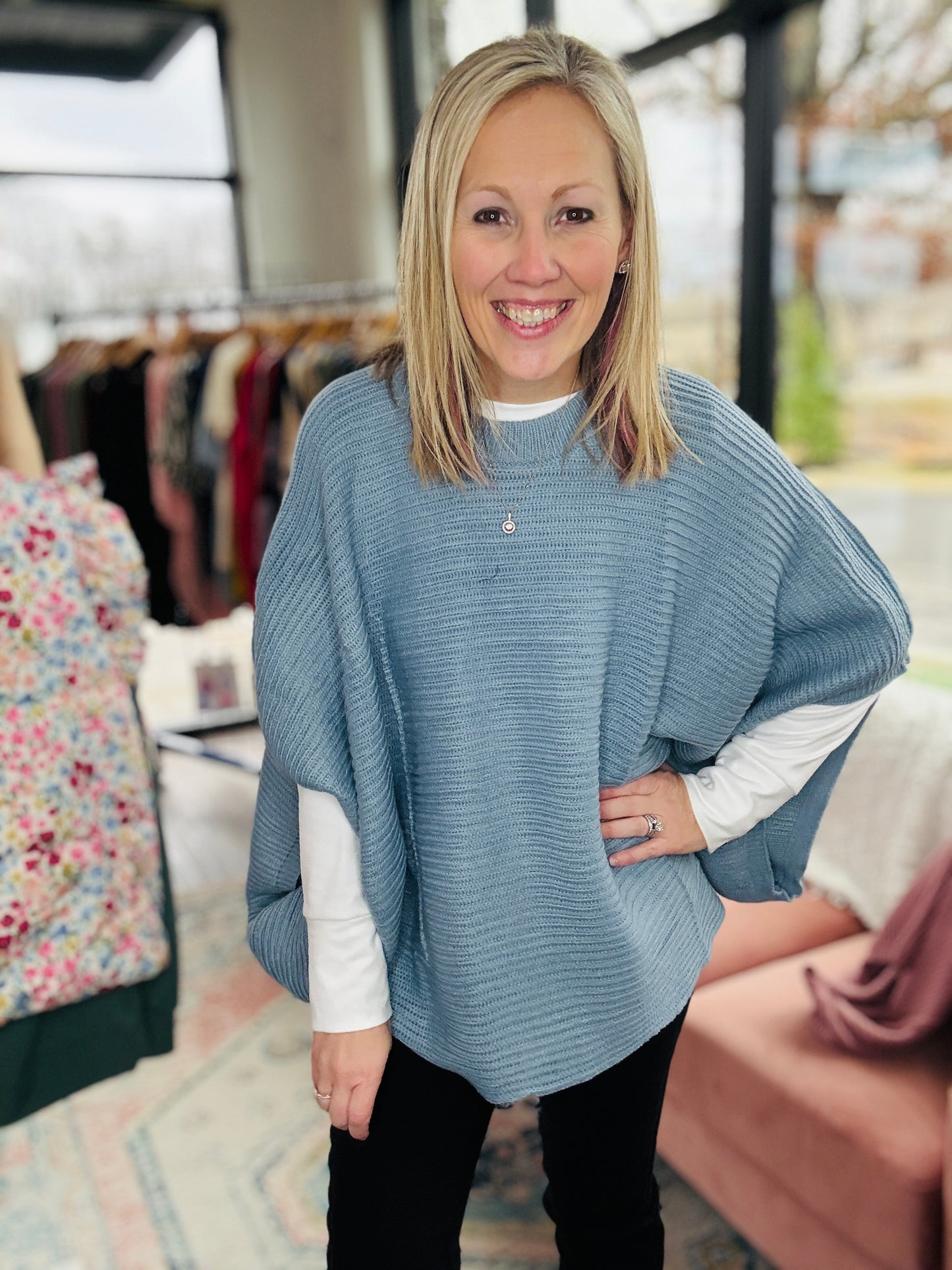The Larson Pullover- Blue