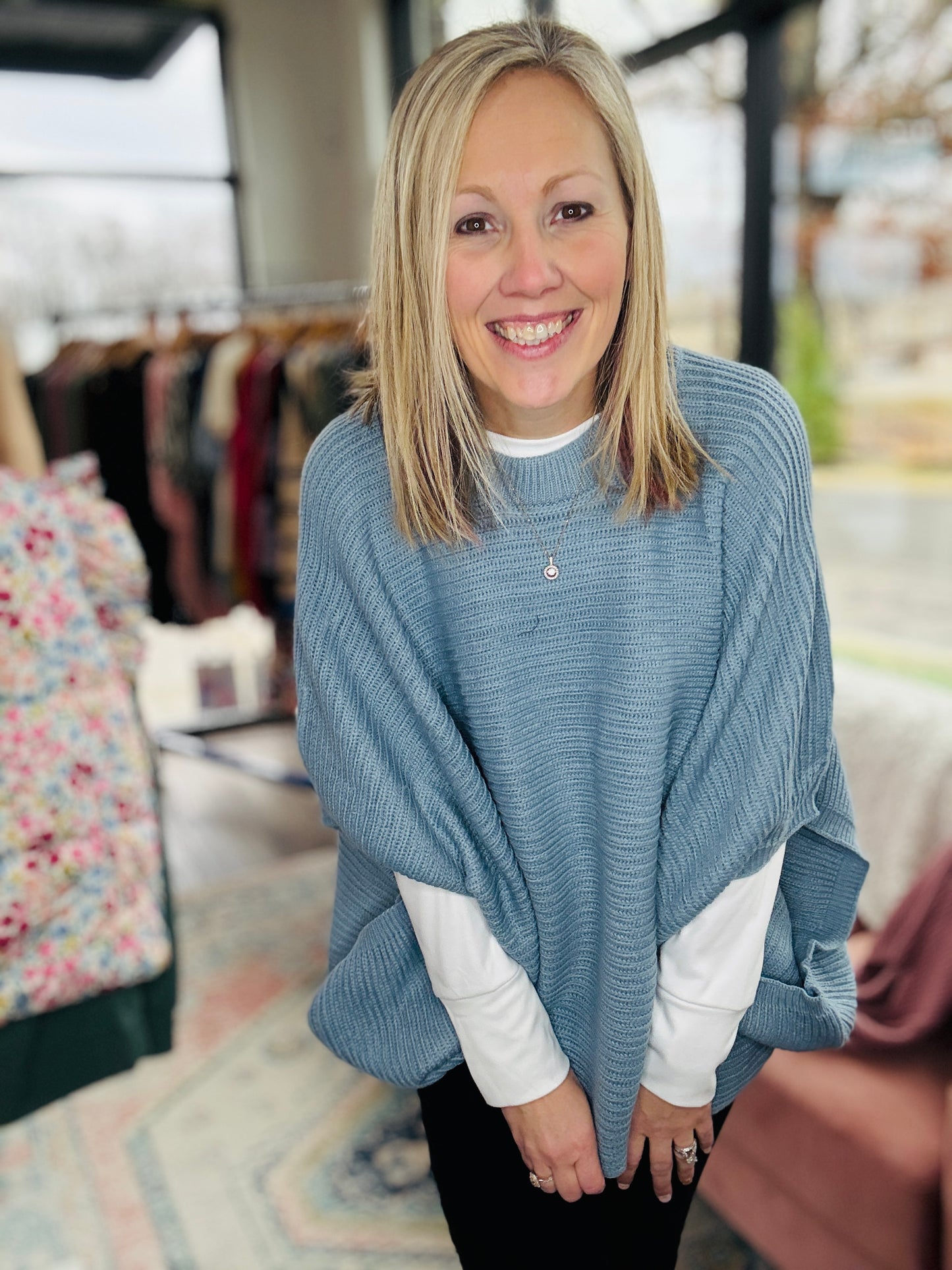 The Larson Pullover- Blue