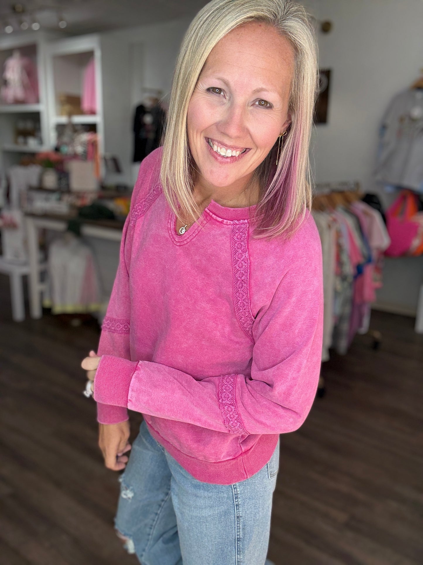 Mineral Lace Sweatshirt- Pink