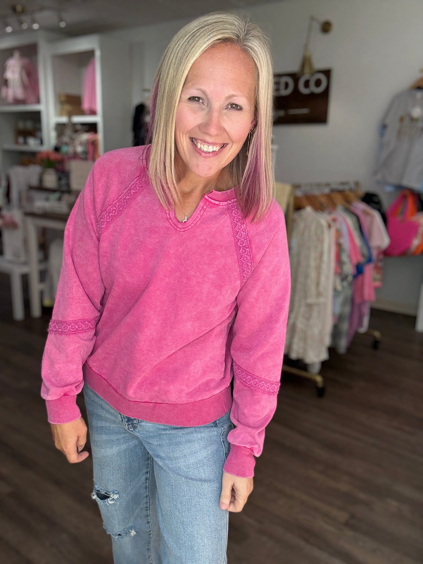 Mineral Lace Sweatshirt- Pink