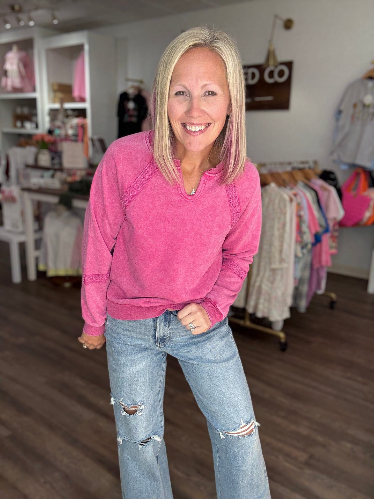 Mineral Lace Sweatshirt- Pink