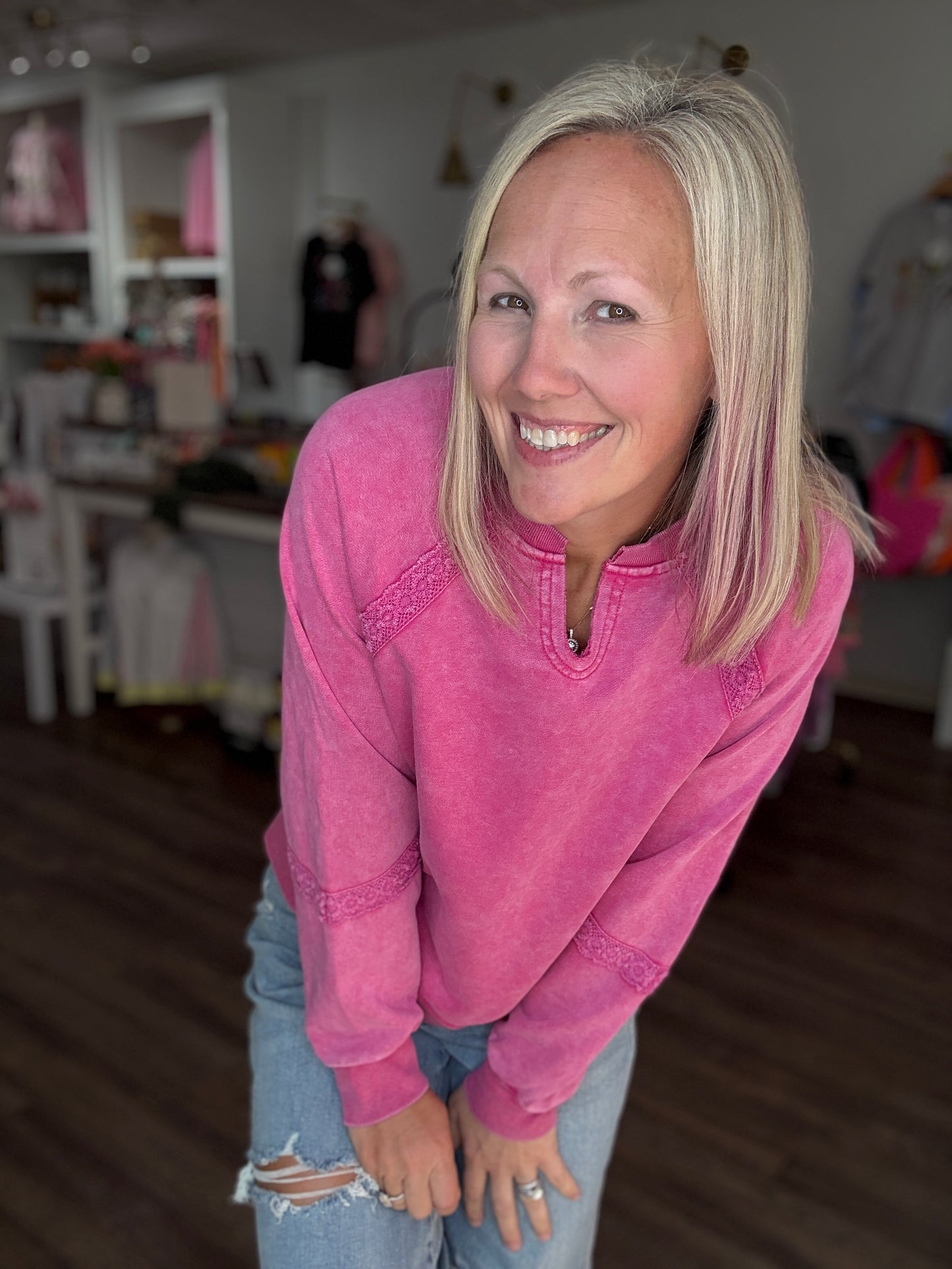 Mineral Lace Sweatshirt- Pink