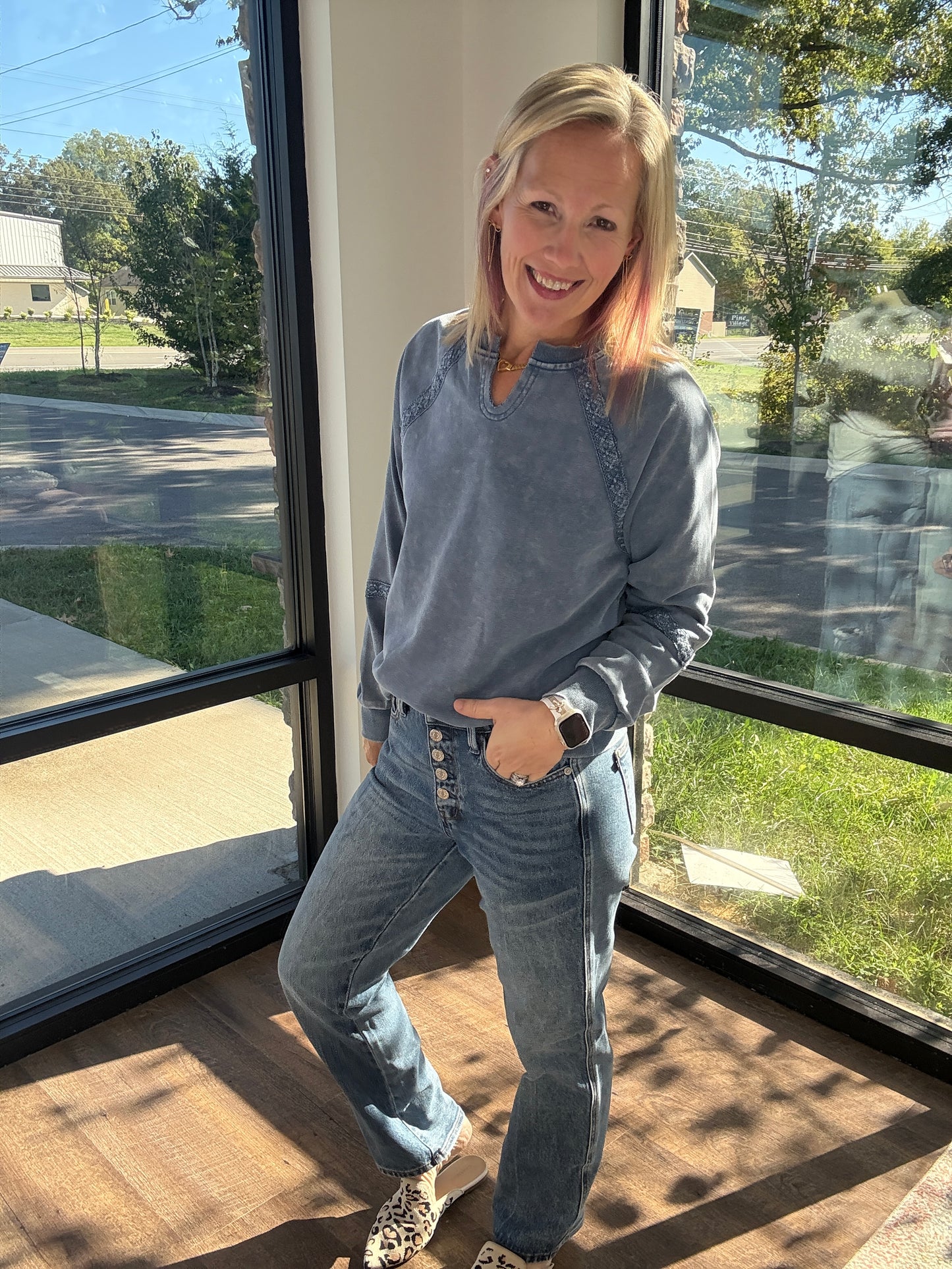Mineral Lace Sweatshirt- Blue