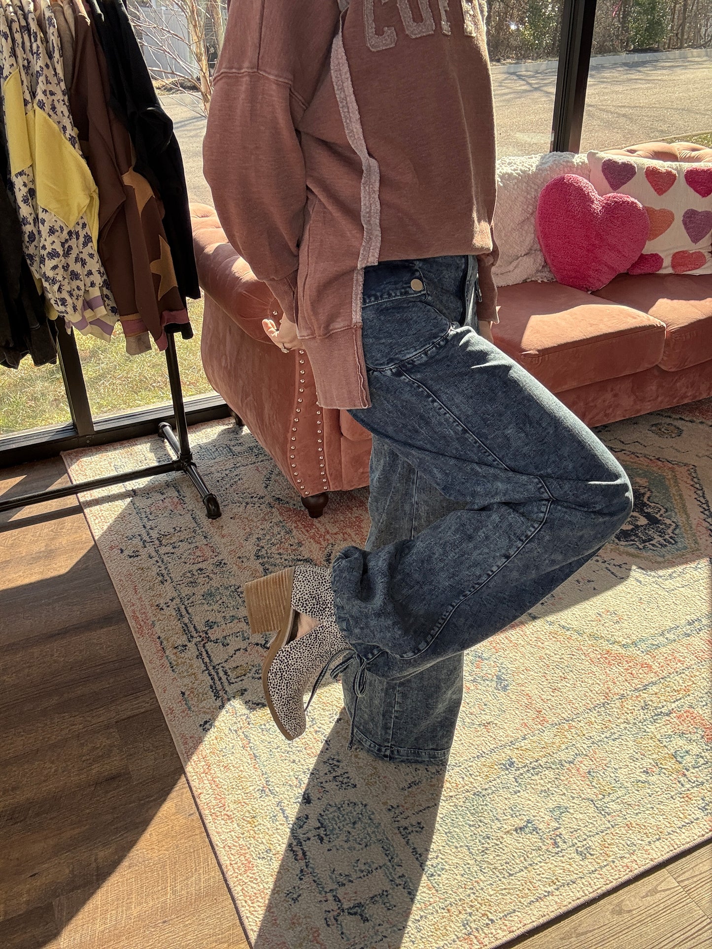 Jilly Cinch Hem Jeans