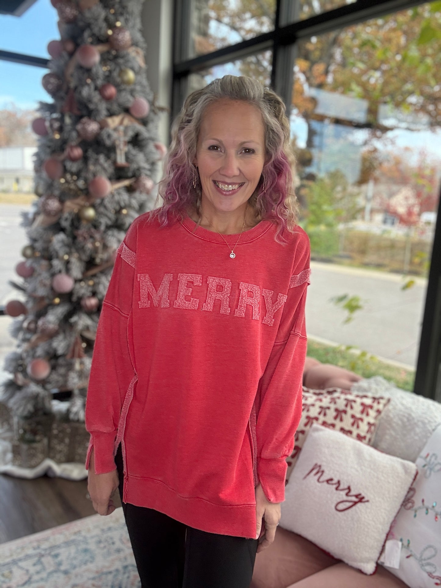 Merry Crew Pullover