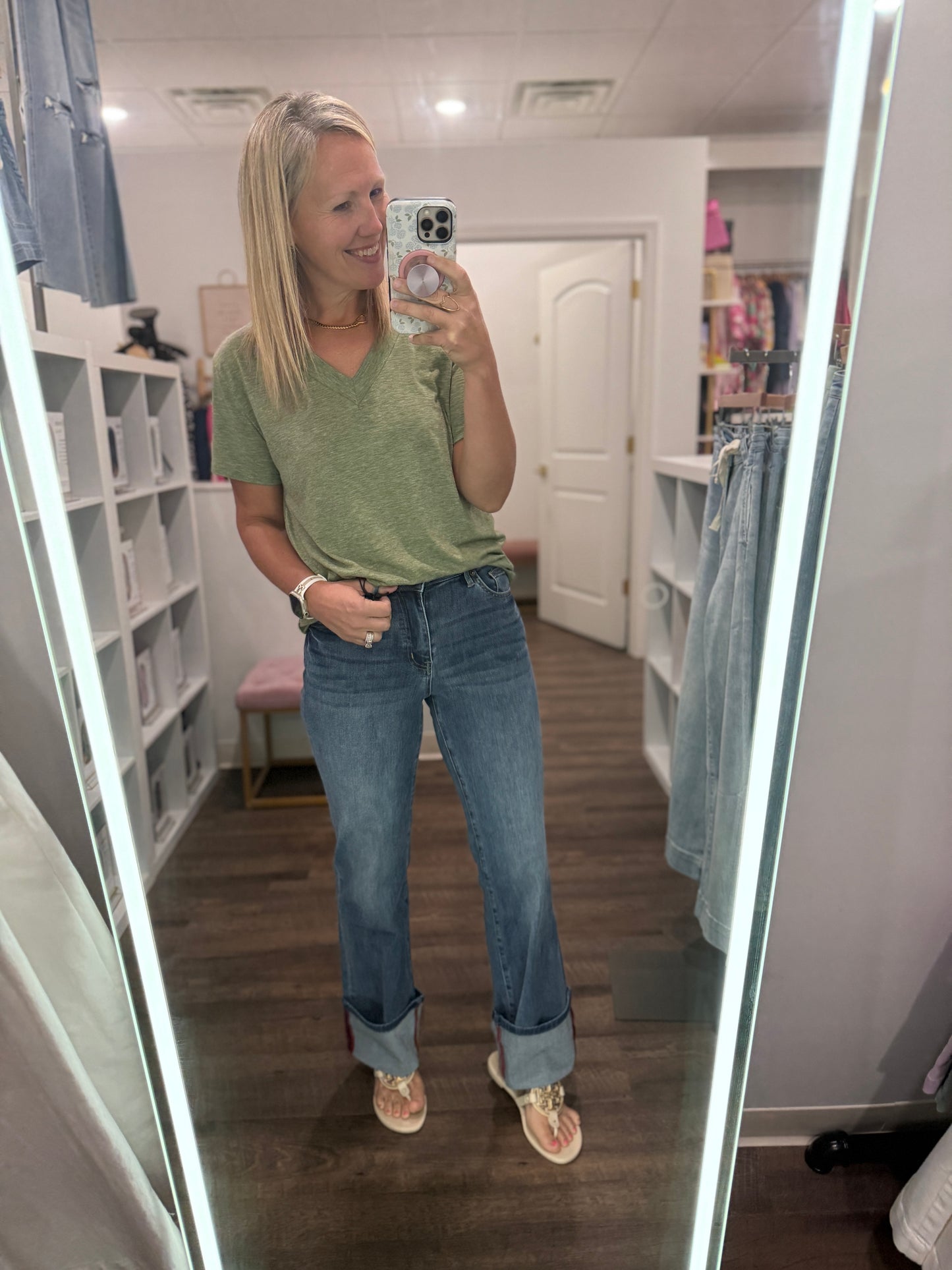 Wide Leg Cuff Jean