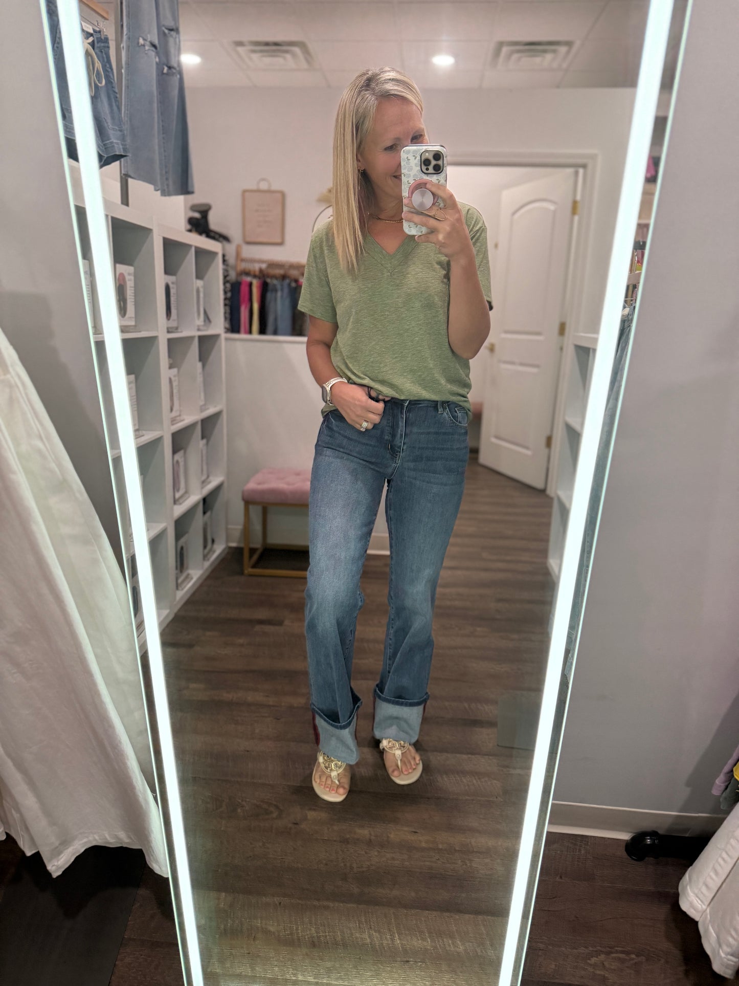 Wide Leg Cuff Jean
