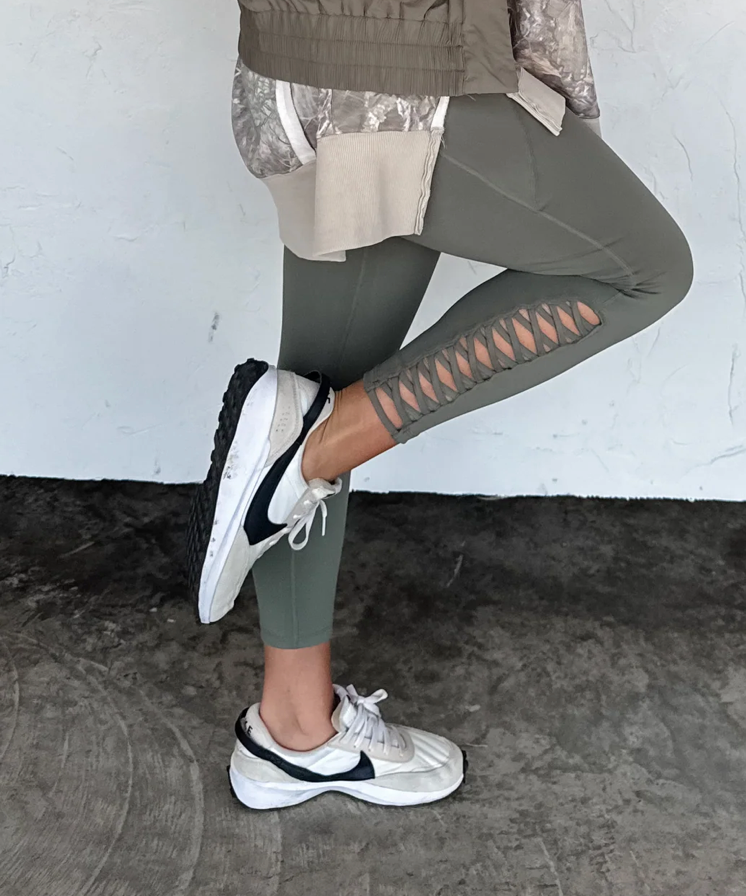 Signature Legging- Olive