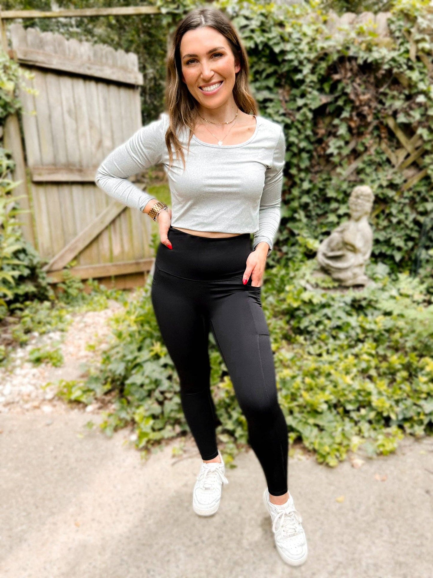 Suck & Tuck Leggings: Black