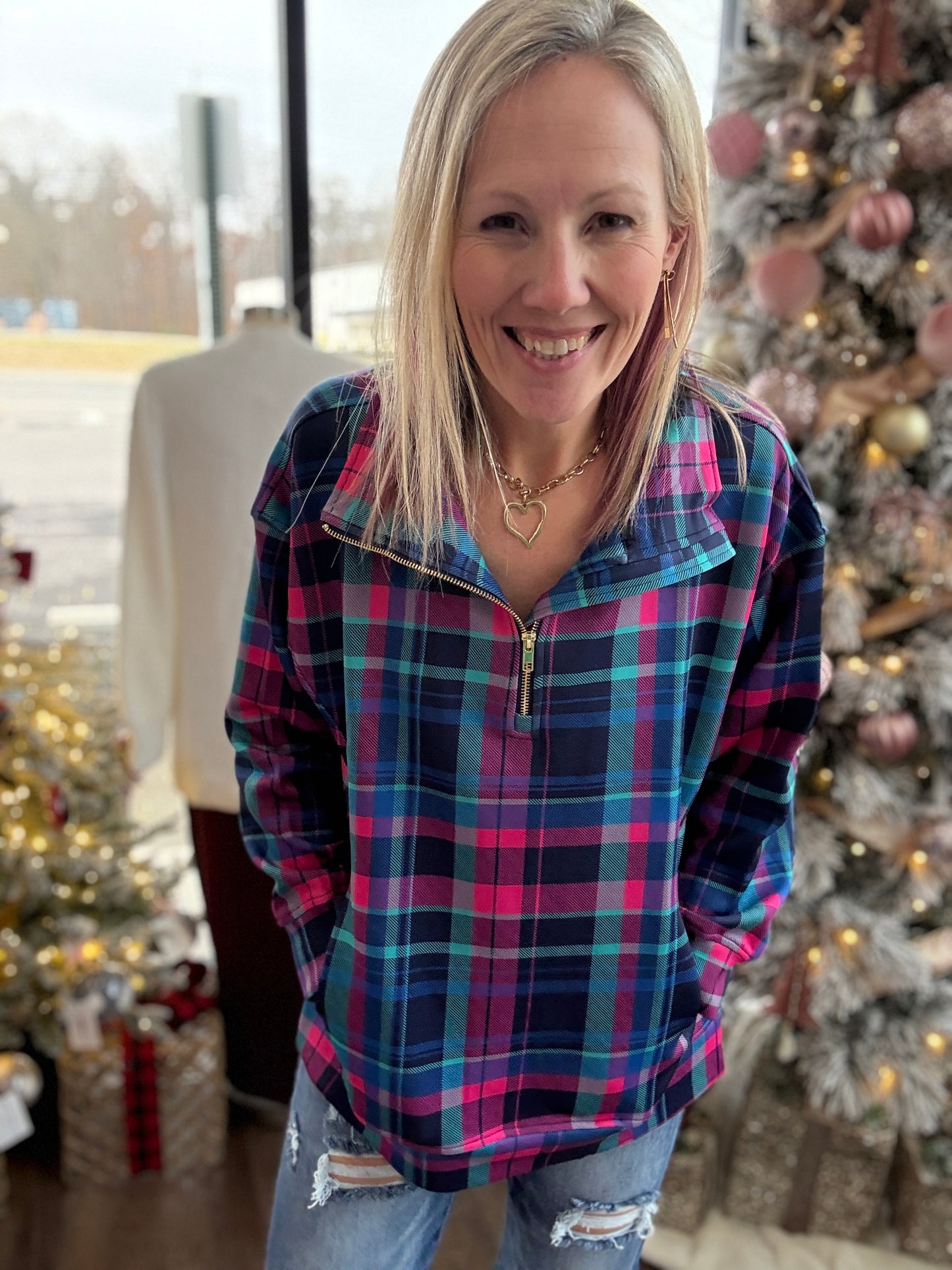 ❄️Plaid Pop Pullover