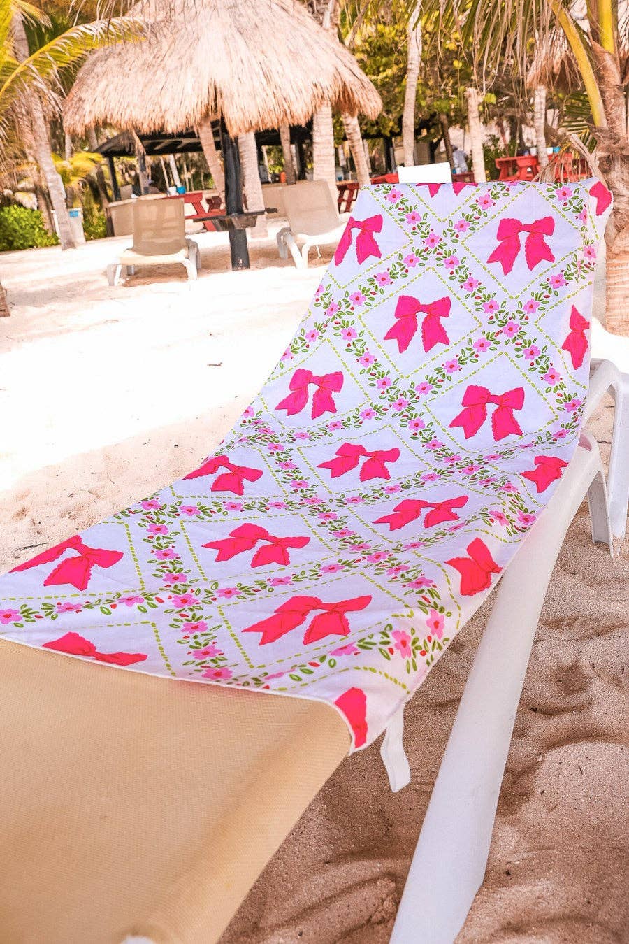 Pretty Lattice Bow Towel