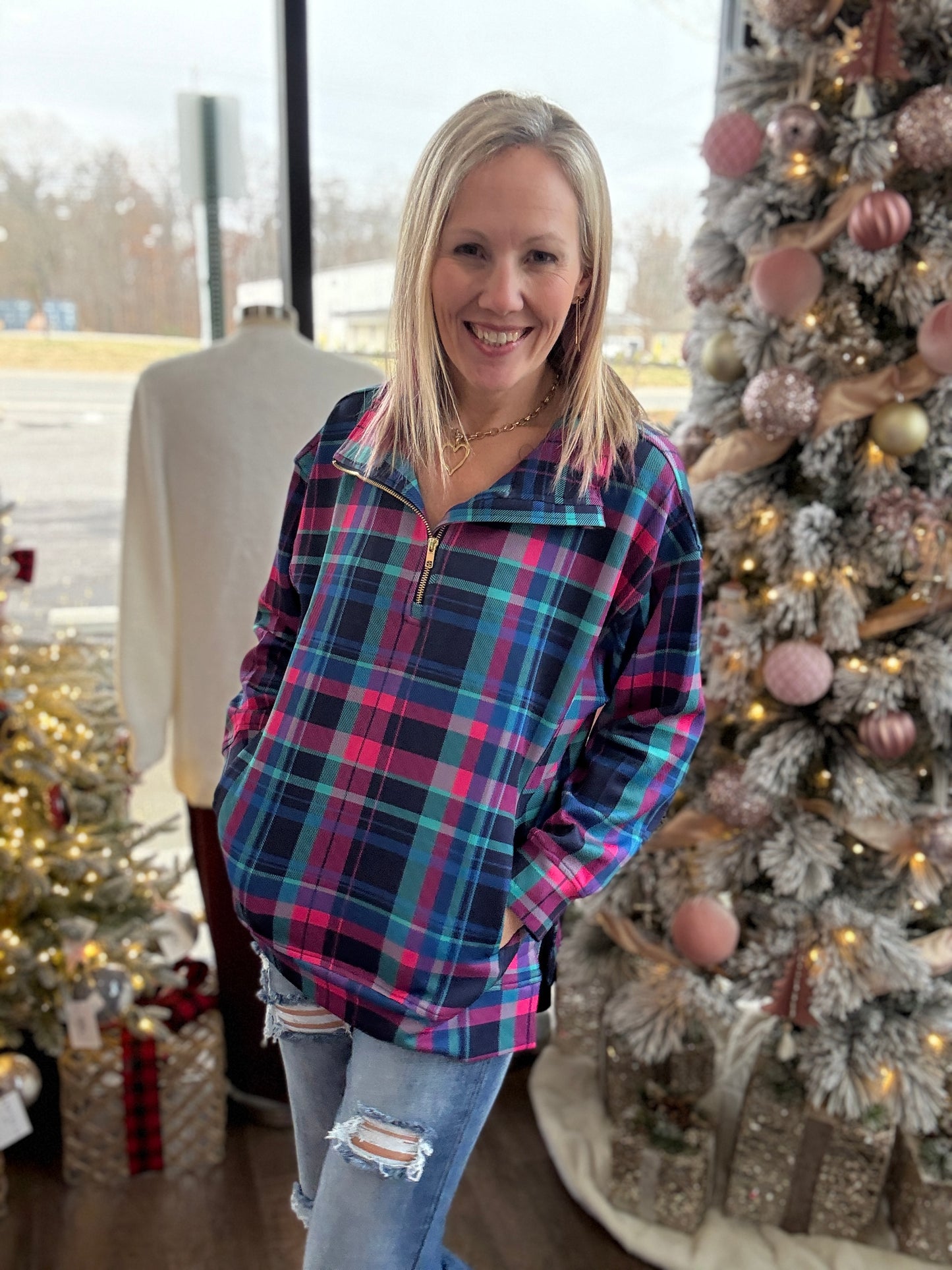 ❄️Plaid Pop Pullover