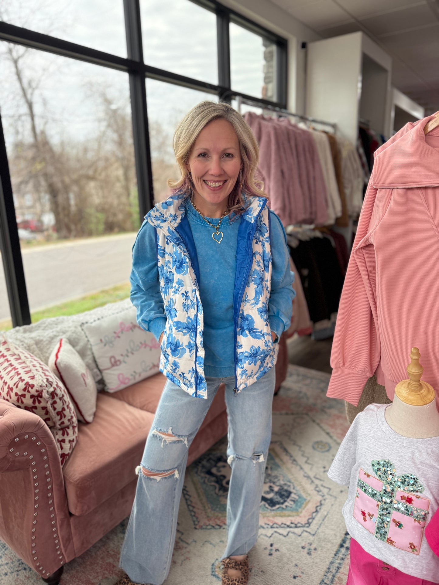 ❄️Blue Blossom Vest