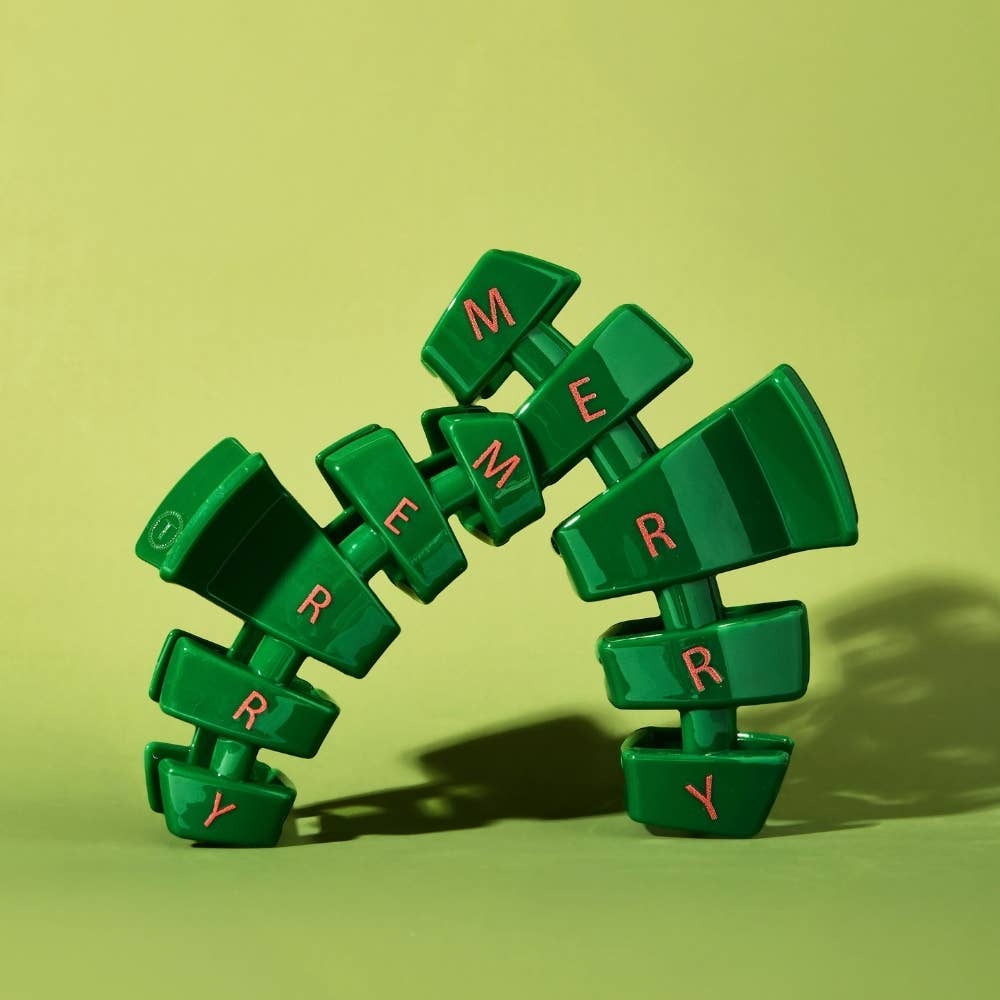 Merry Everything | Medium | Claw Clip