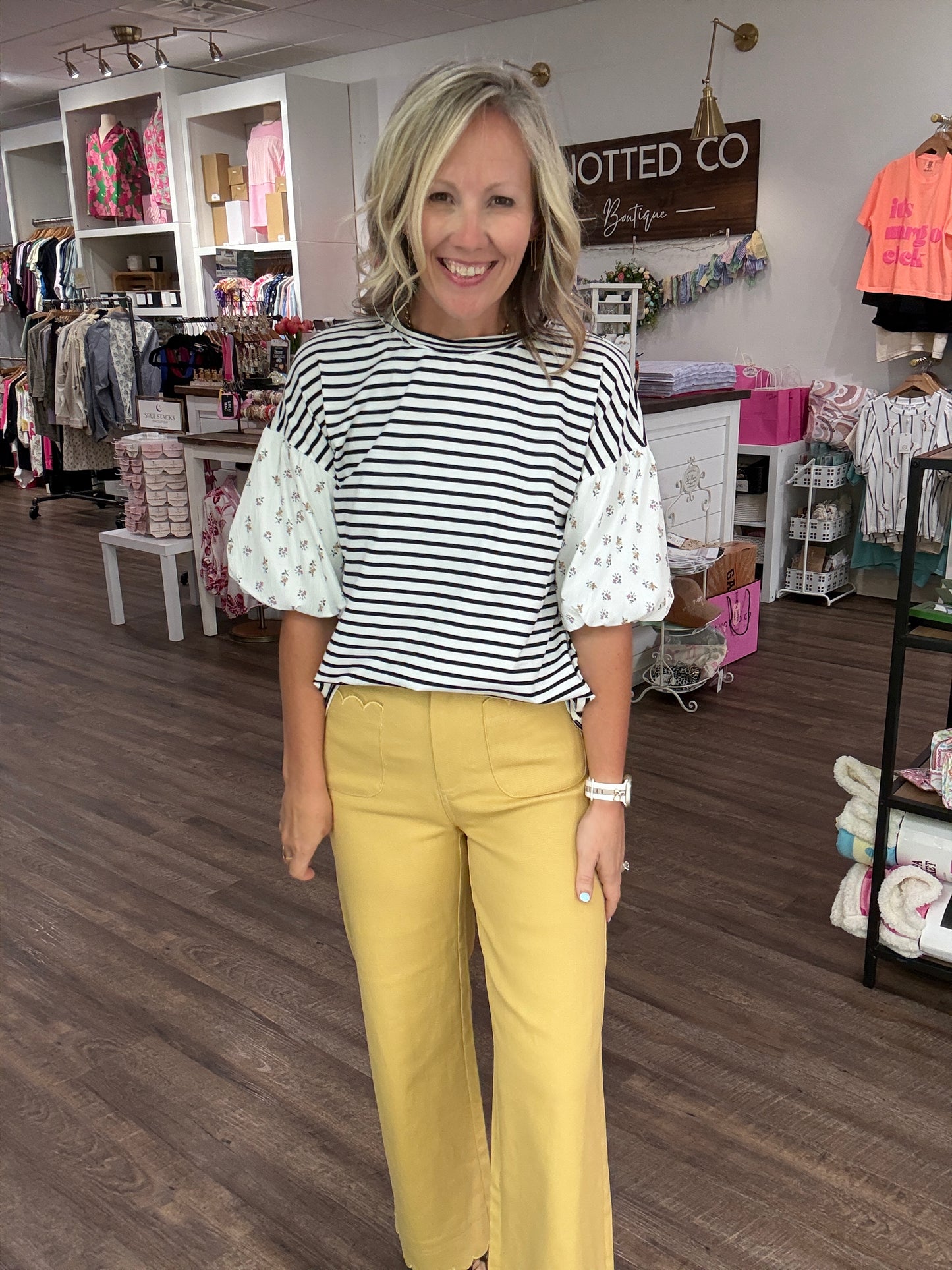 Scallop Society Pant- Yellow