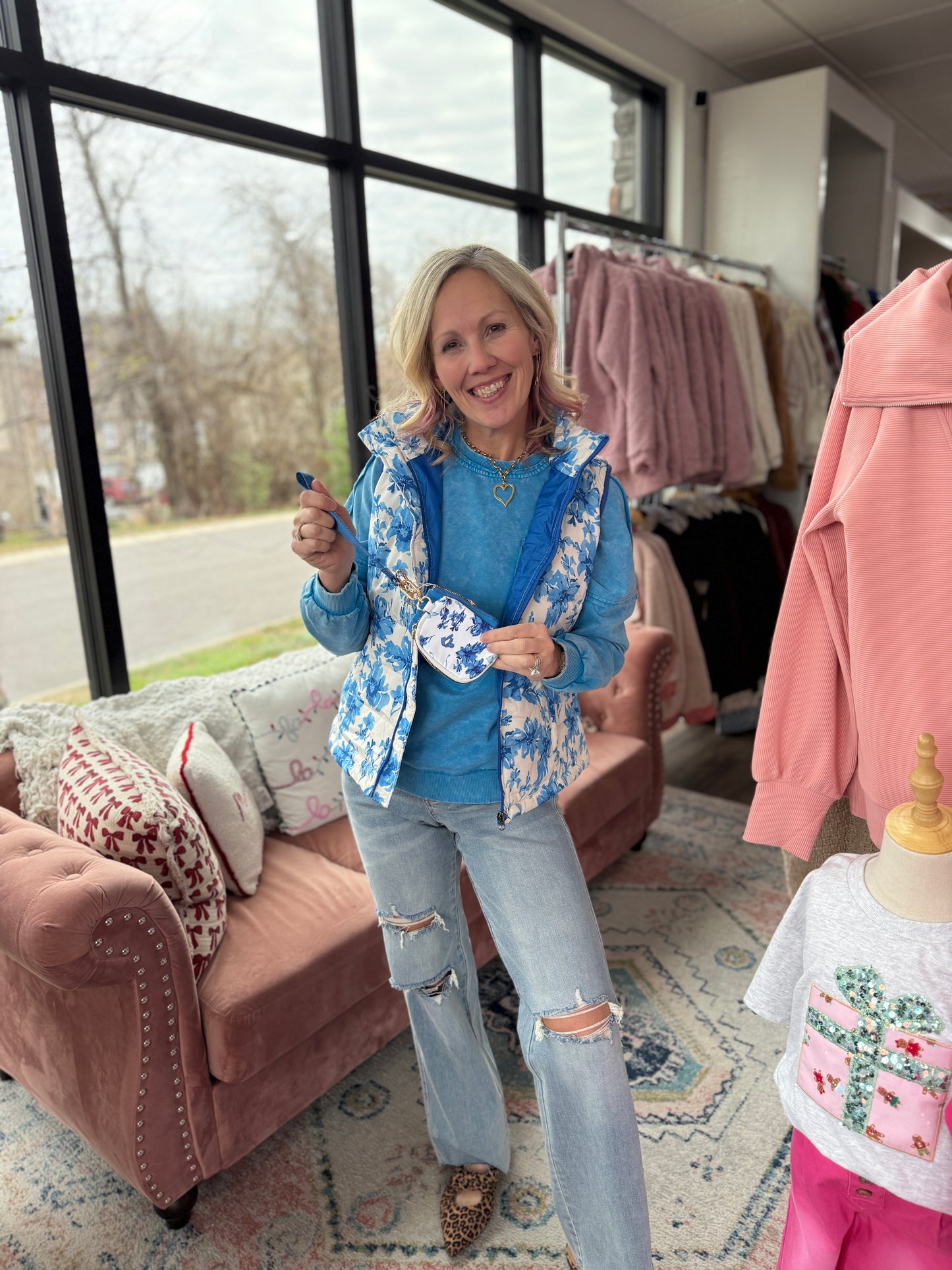 ❄️Blue Blossom Vest