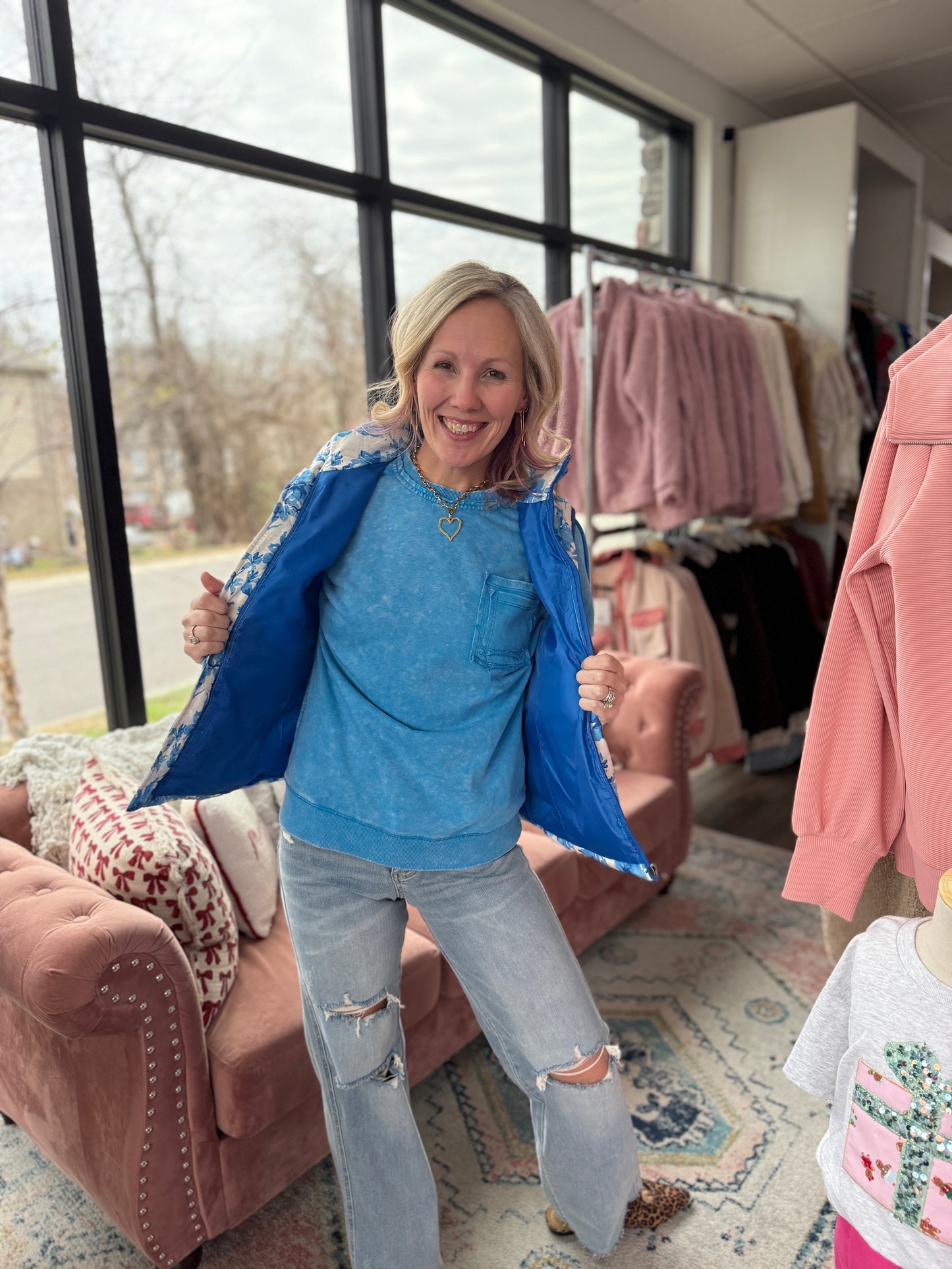 ❄️Blue Blossom Vest