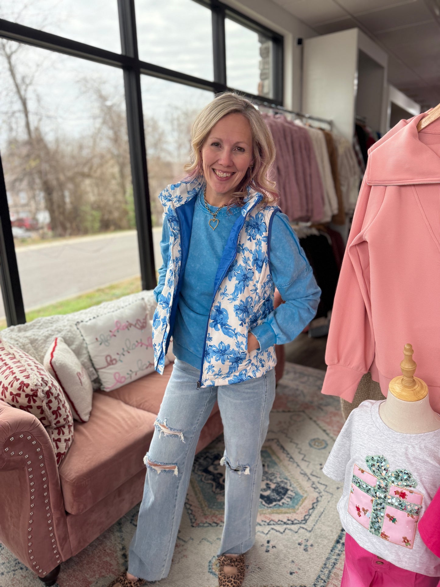 ❄️Blue Blossom Vest