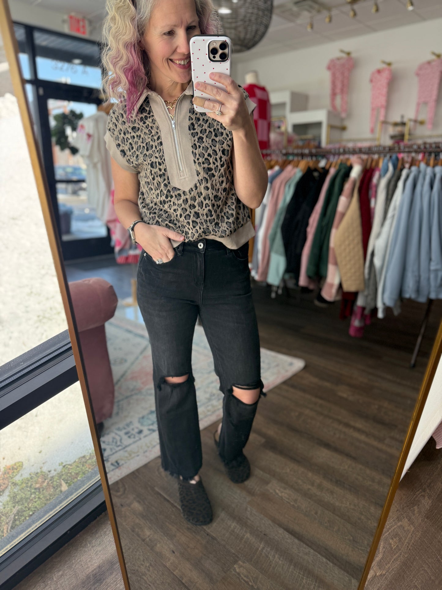 Blackout Distressed Jean