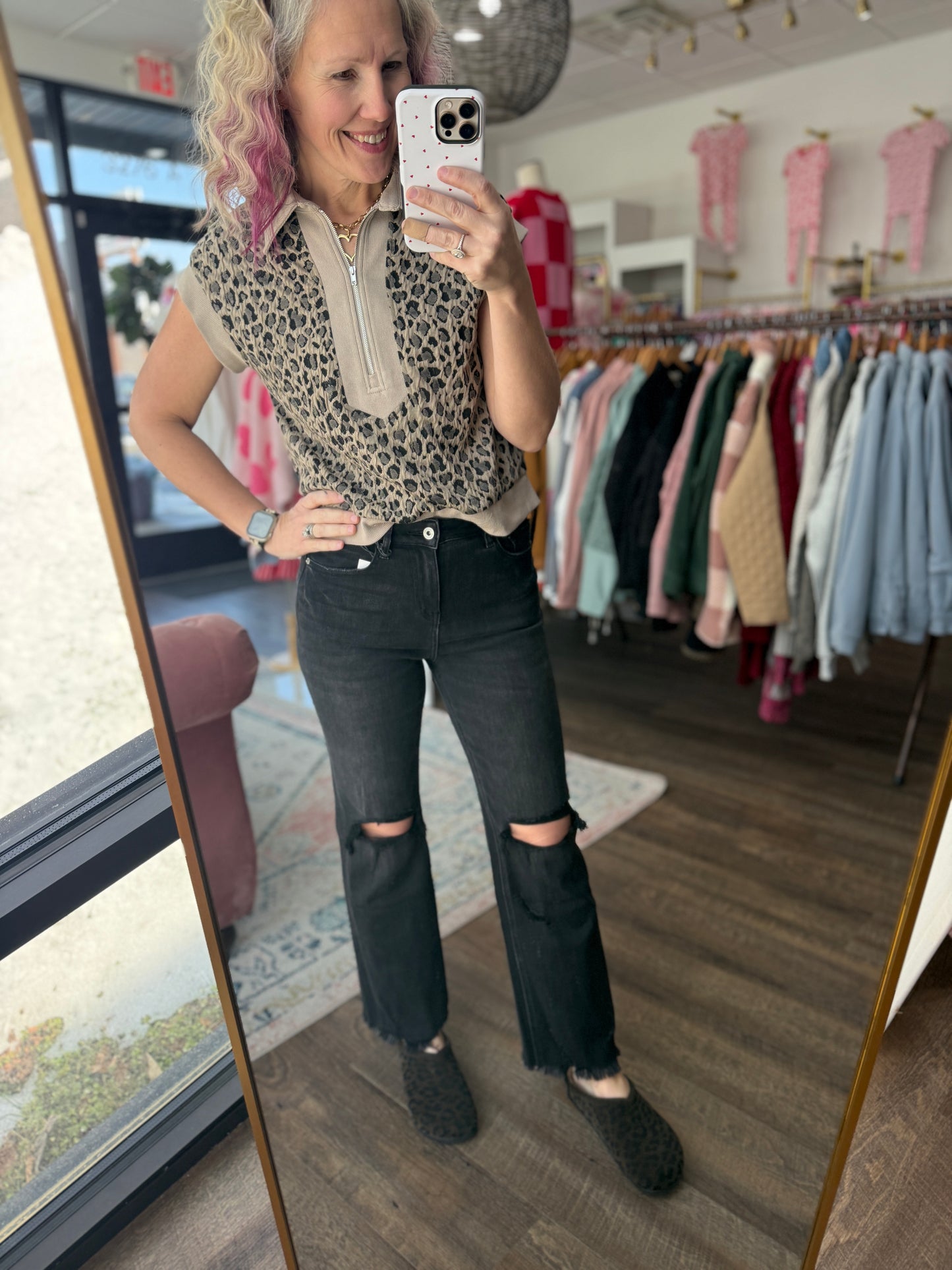 Blackout Distressed Jean