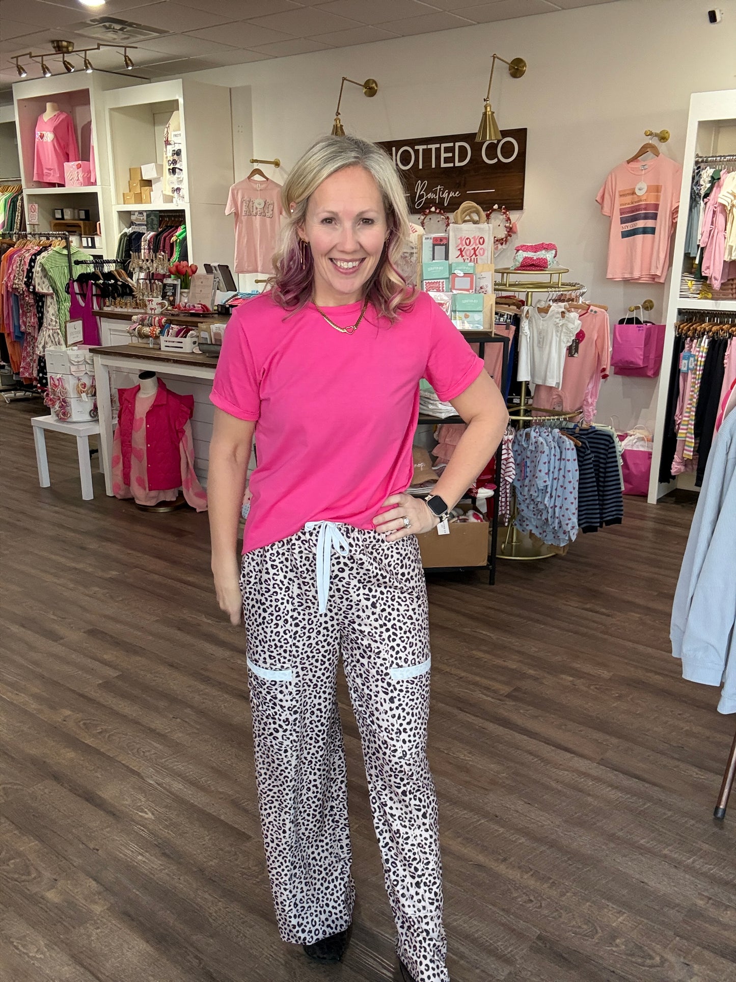 Essential Tee- Hot Pink