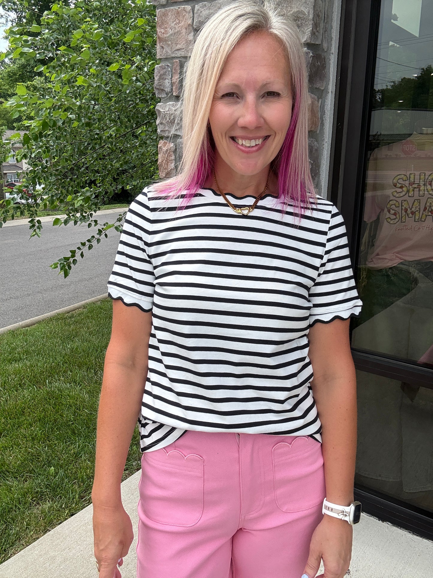 Sweet Scallop Tee