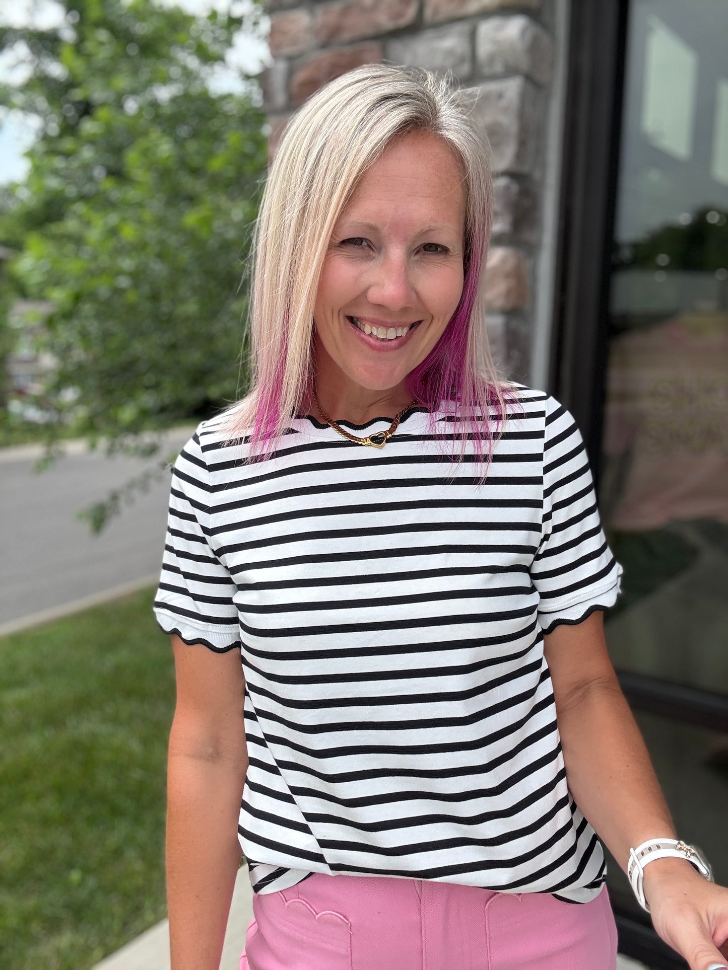 Sweet Scallop Tee