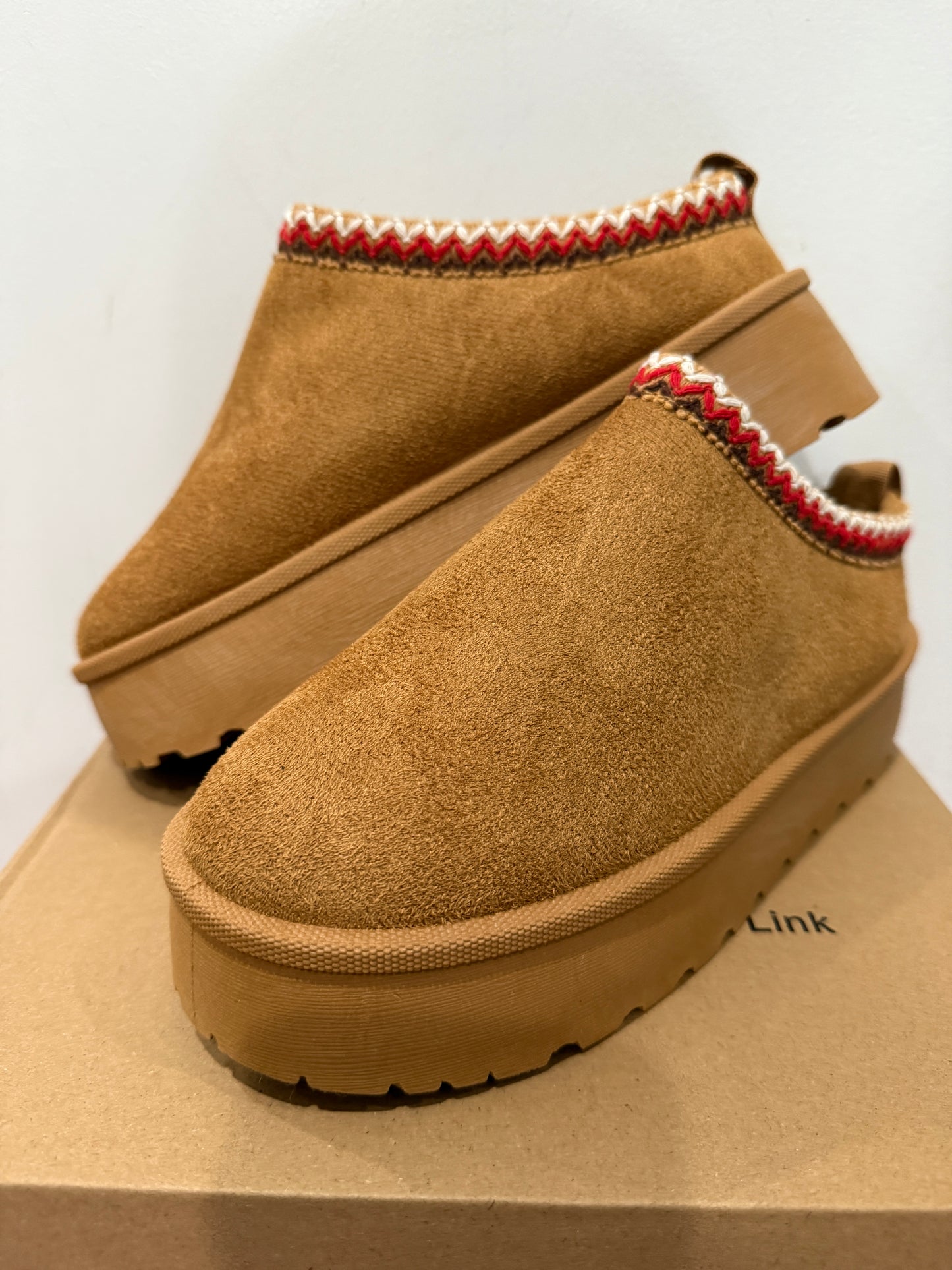 Chilly Days Platform *pick up only*