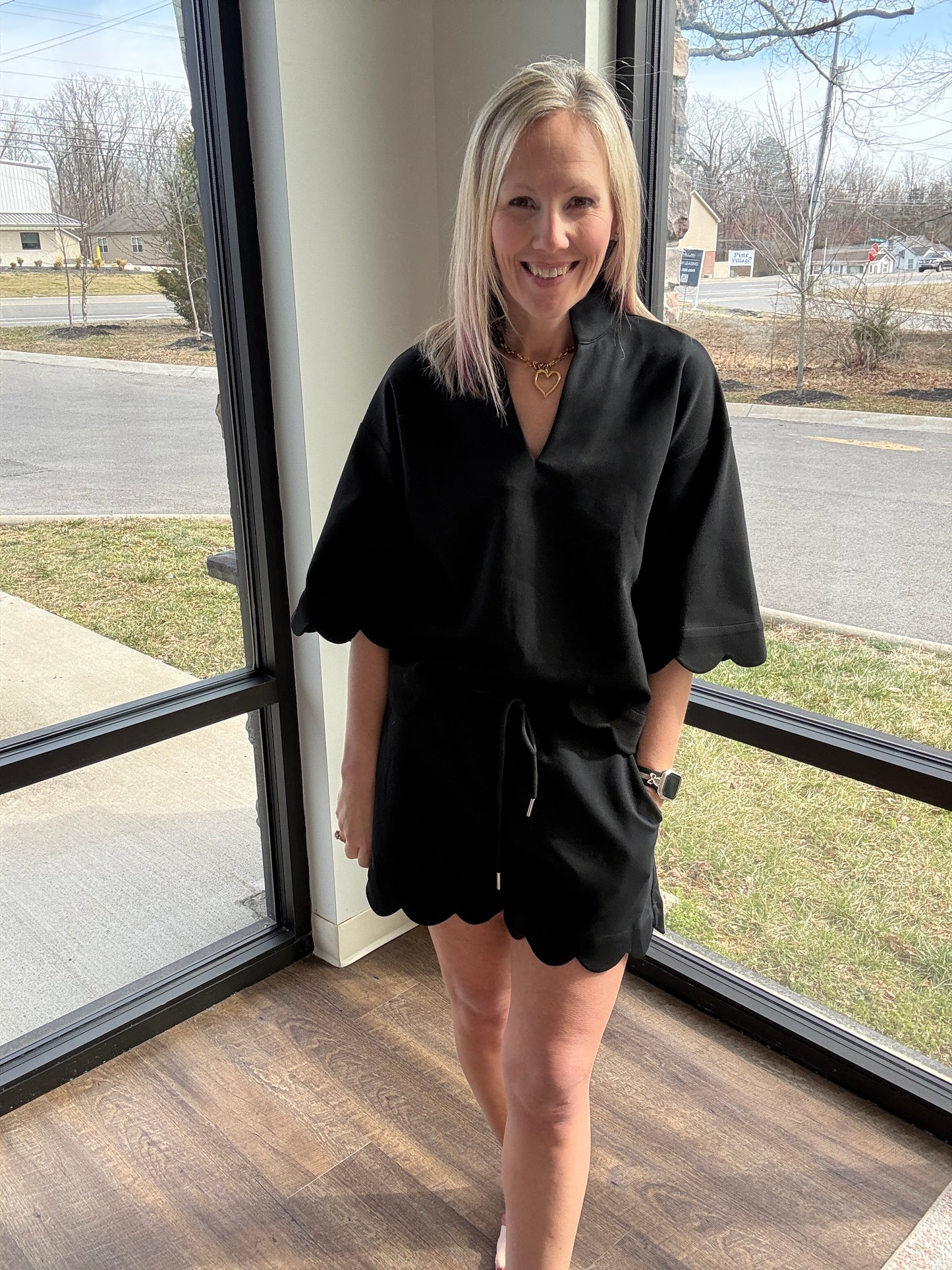 Sweet Edge Scallop Set- Black