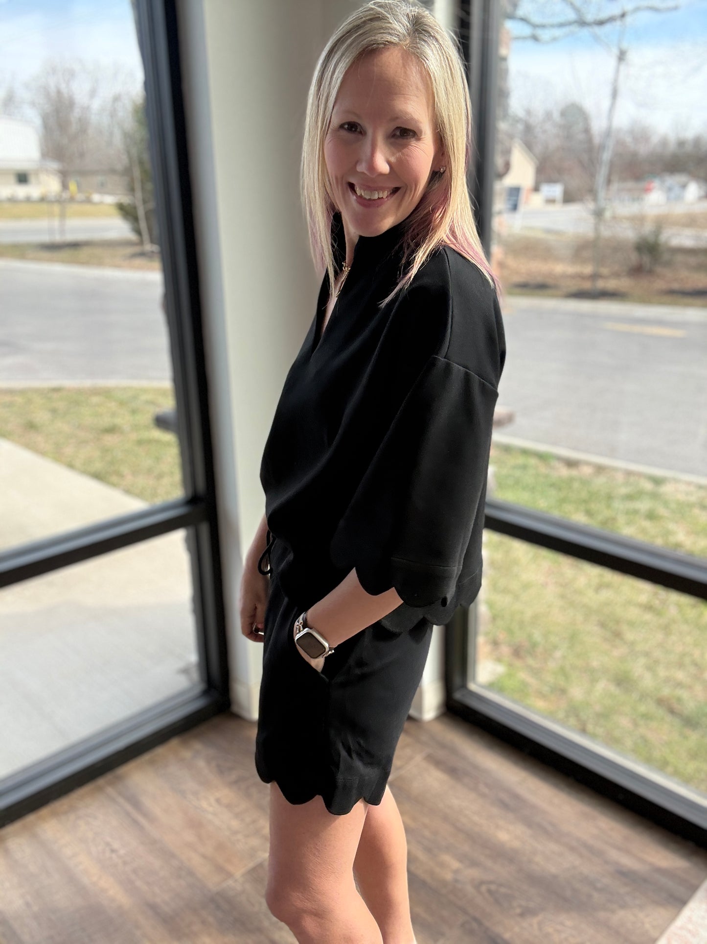 Sweet Edge Scallop Set- Black