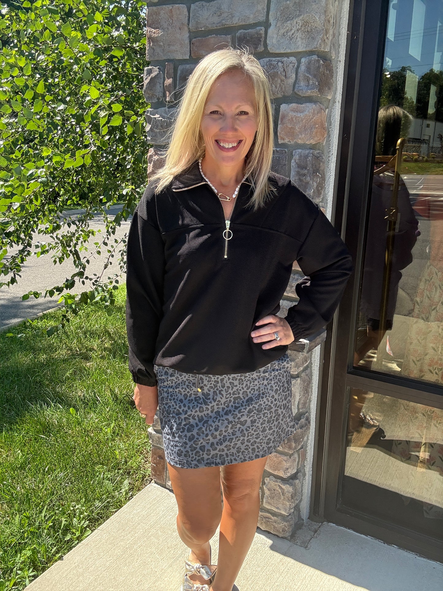 First Class Pullover- Black