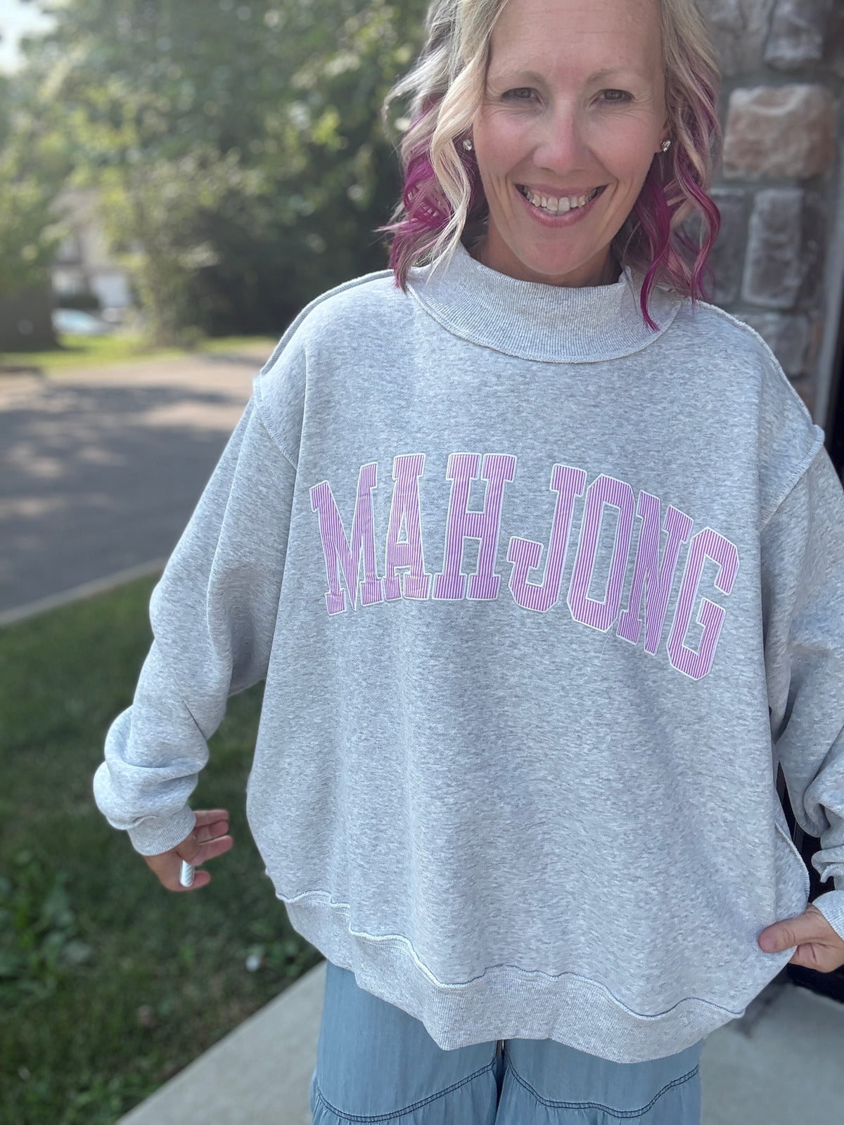 Mahjong Mockneck Sweatshirt- Pink