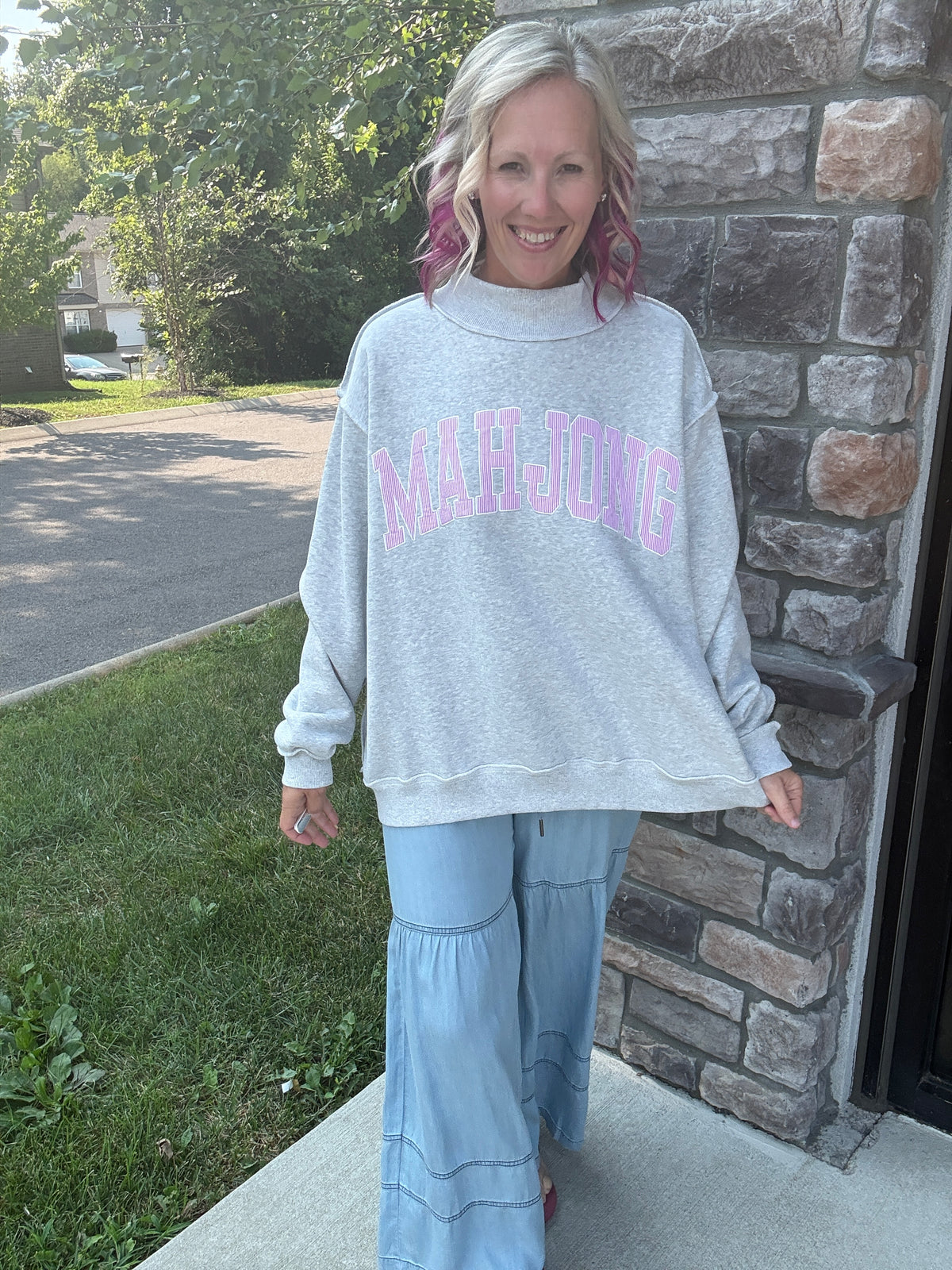 Mahjong Mockneck Sweatshirt- Pink