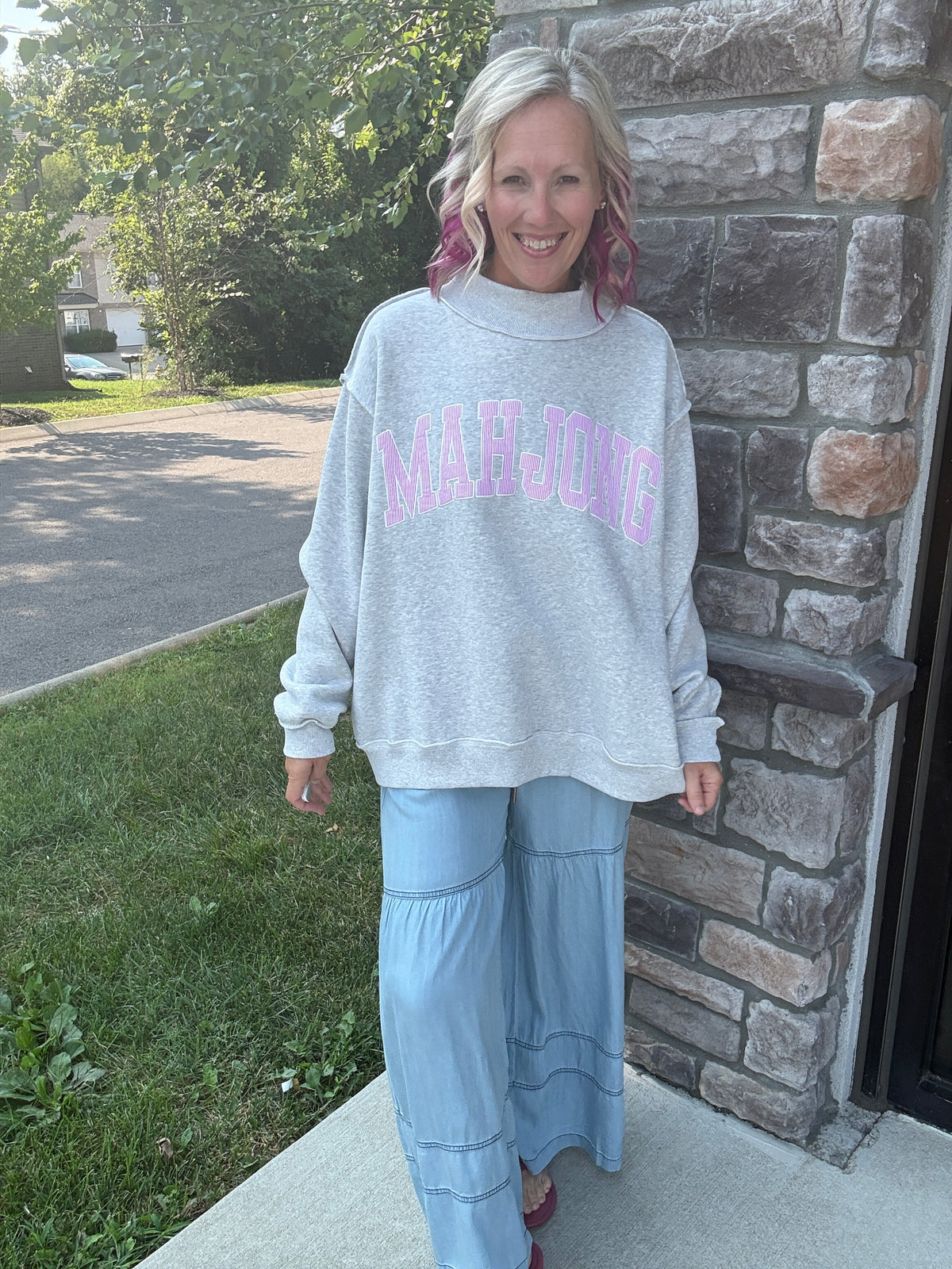 Mahjong Mockneck Sweatshirt- Pink