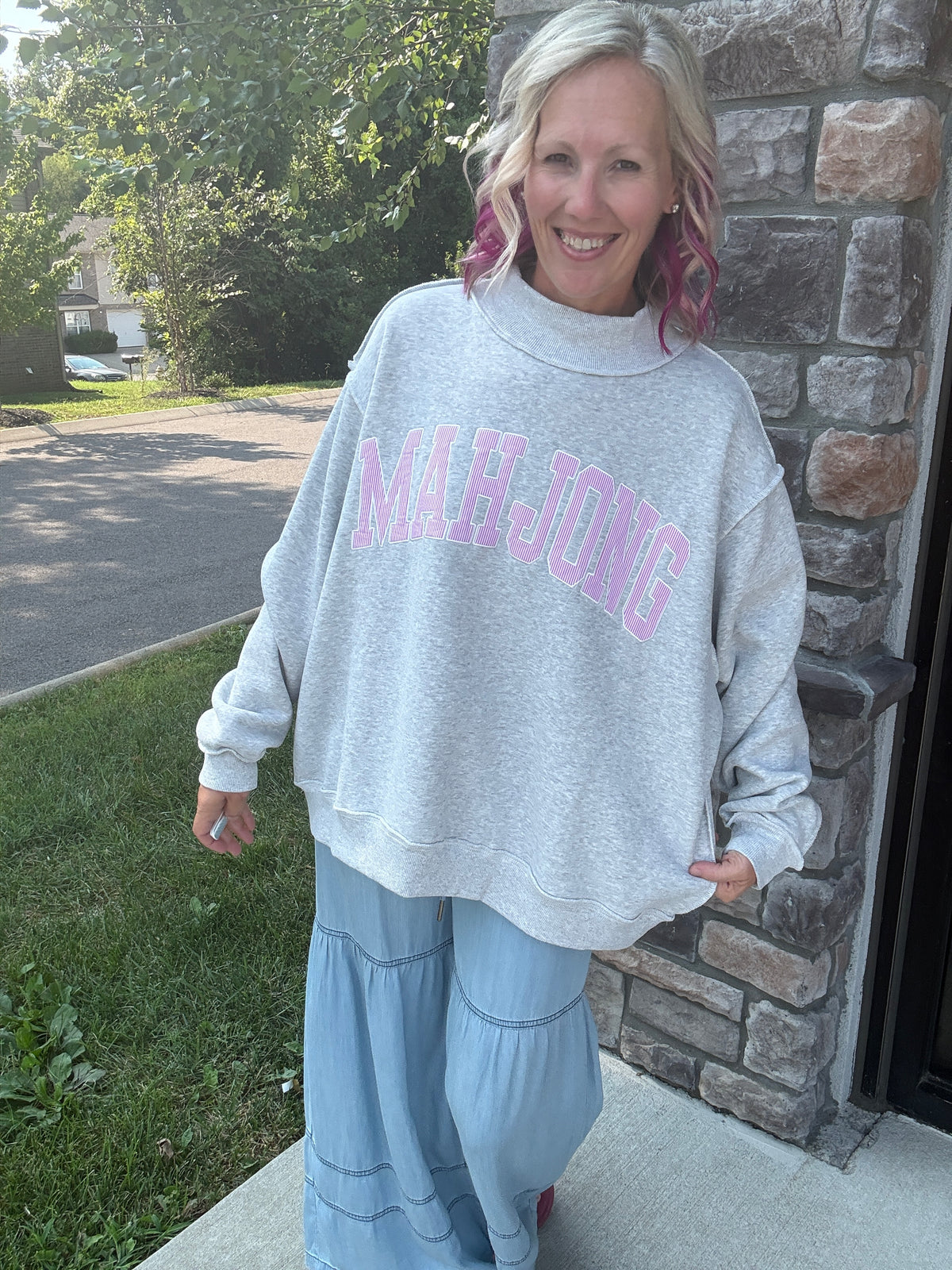 Mahjong Mockneck Sweatshirt- Pink