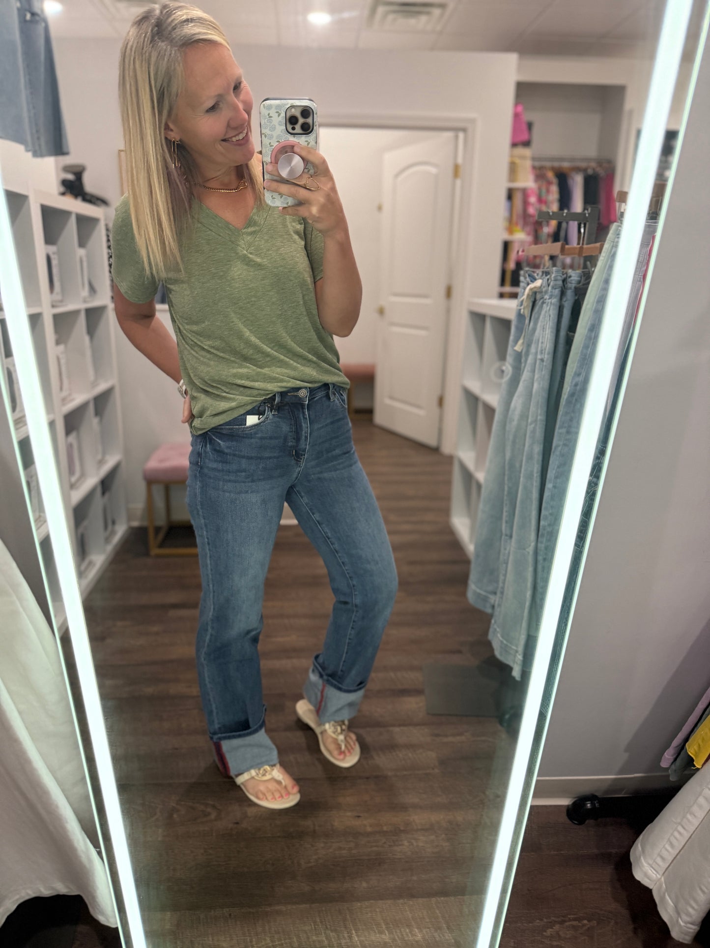 Wide Leg Cuff Jean