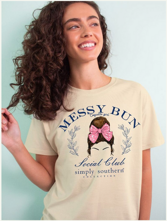 Messy Bun Tee (M-2XL)